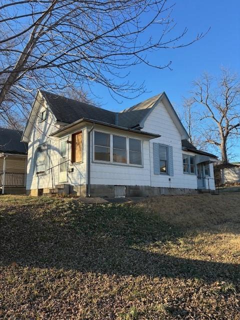 1013 Commercial Street Atchison, KS 66002 - Photo 2 of 32