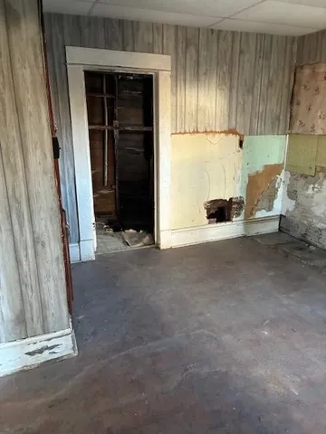 $30,000 | 1013 Commercial Street, Atchison, KS 66002