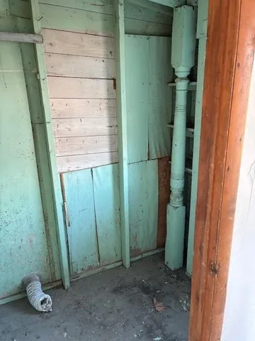 $30,000 | 1013 Commercial Street, Atchison, KS 66002