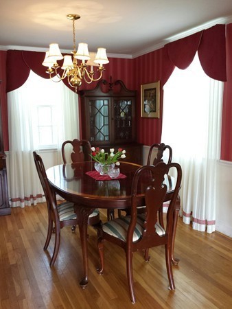 9 Grosvenor Road Needham, MA 02492 - Photo 4 of 21