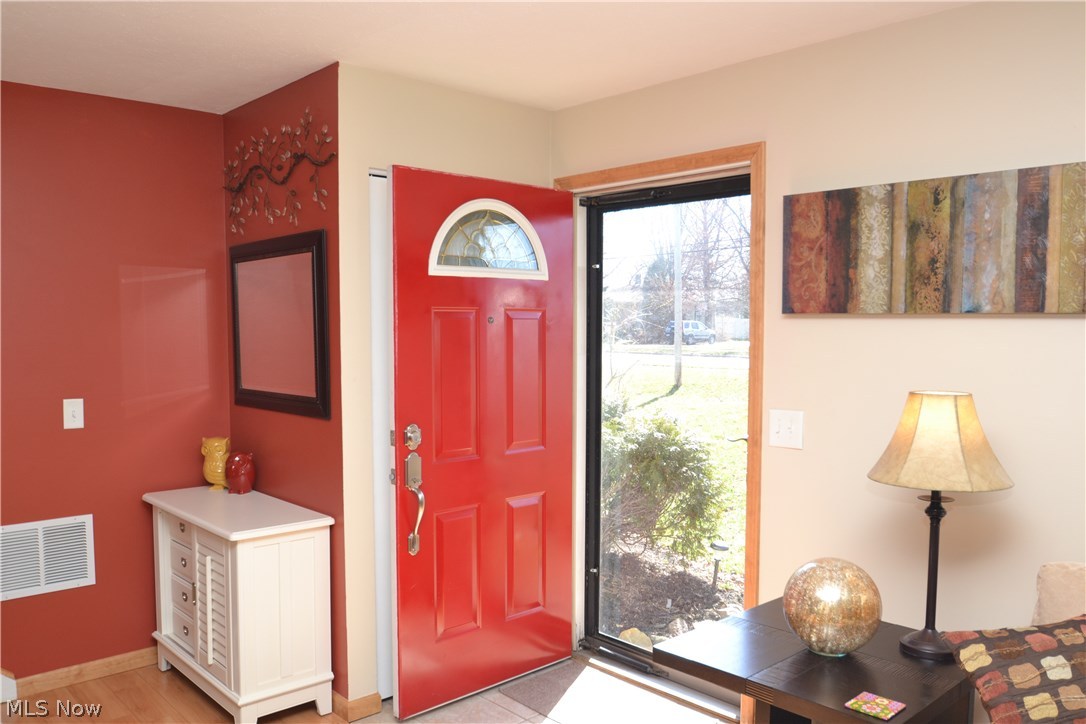 33578 Bainbridge Road North Ridgeville, OH 44039 - Photo 2 of 26