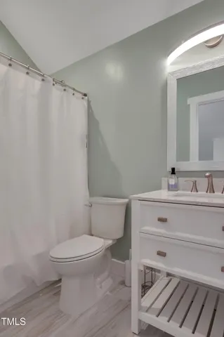 $1,150,000 | 66 Ashwood Drive, Chapel Hill, NC 27516