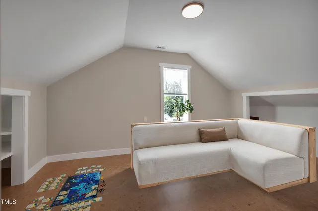 $1,150,000 | 66 Ashwood Drive, Chapel Hill, NC 27516