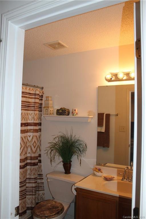 2339 Eargle Road Charlotte, NC 28269 - Photo 19 of 23 Gallery Image 19