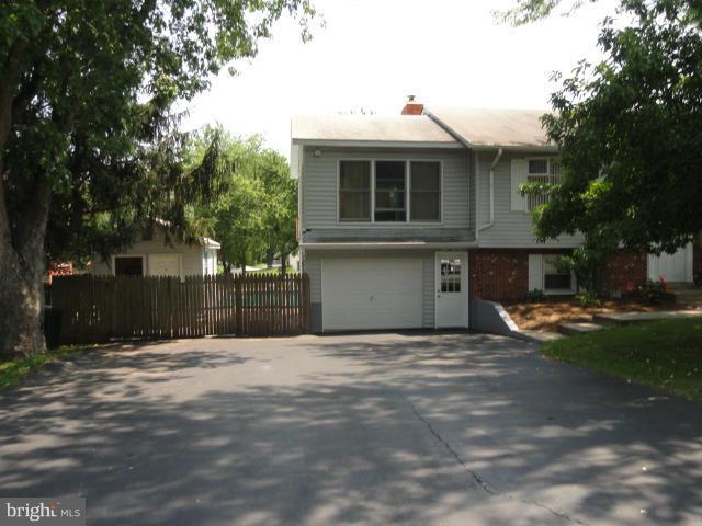 1105 Carrs Wharf Road Edgewater, MD 21037 - Photo 2 of 30 Exterior (Front)