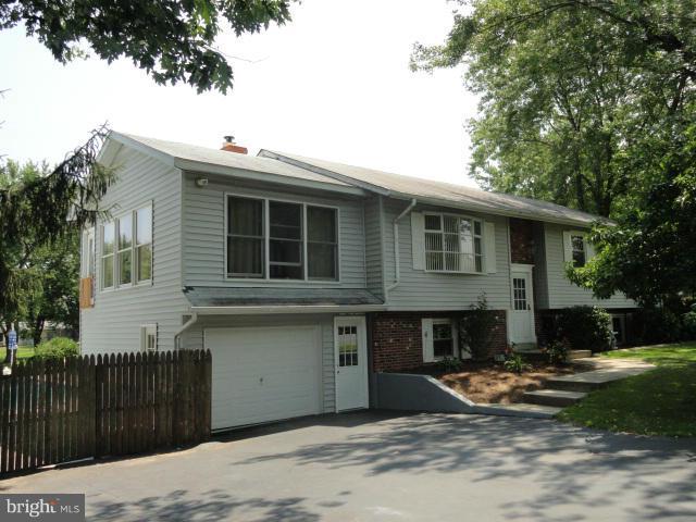 1105 Carrs Wharf Road Edgewater, MD 21037 - Photo 3 of 30 Exterior (Front)