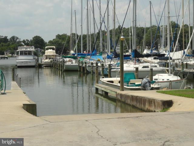 1105 Carrs Wharf Road Edgewater, MD 21037 - Photo 24 of 30 Community