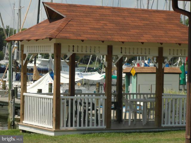 1105 Carrs Wharf Road Edgewater, MD 21037 - Photo 25 of 30 Community