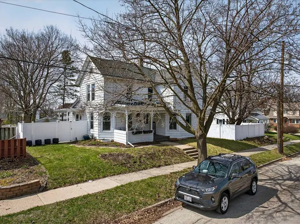 $229,900 | 1213 21st Avenue, Monroe, WI 53566