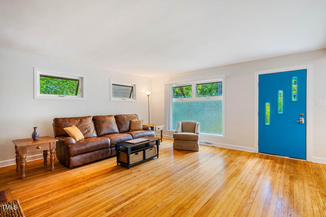 112 Noble Street Chapel Hill, NC 27516 - Photo 12 of 36 112NobleSt-002