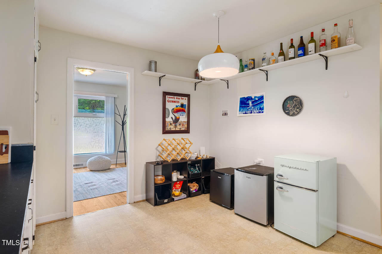 112 Noble Street Chapel Hill, NC 27516 - Photo 16 of 36 112NobleSt-011