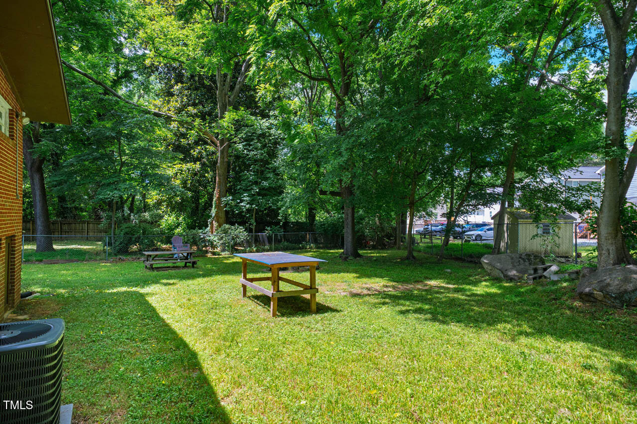 112 Noble Street Chapel Hill, NC 27516 - Photo 31 of 36 112NobleSt-028