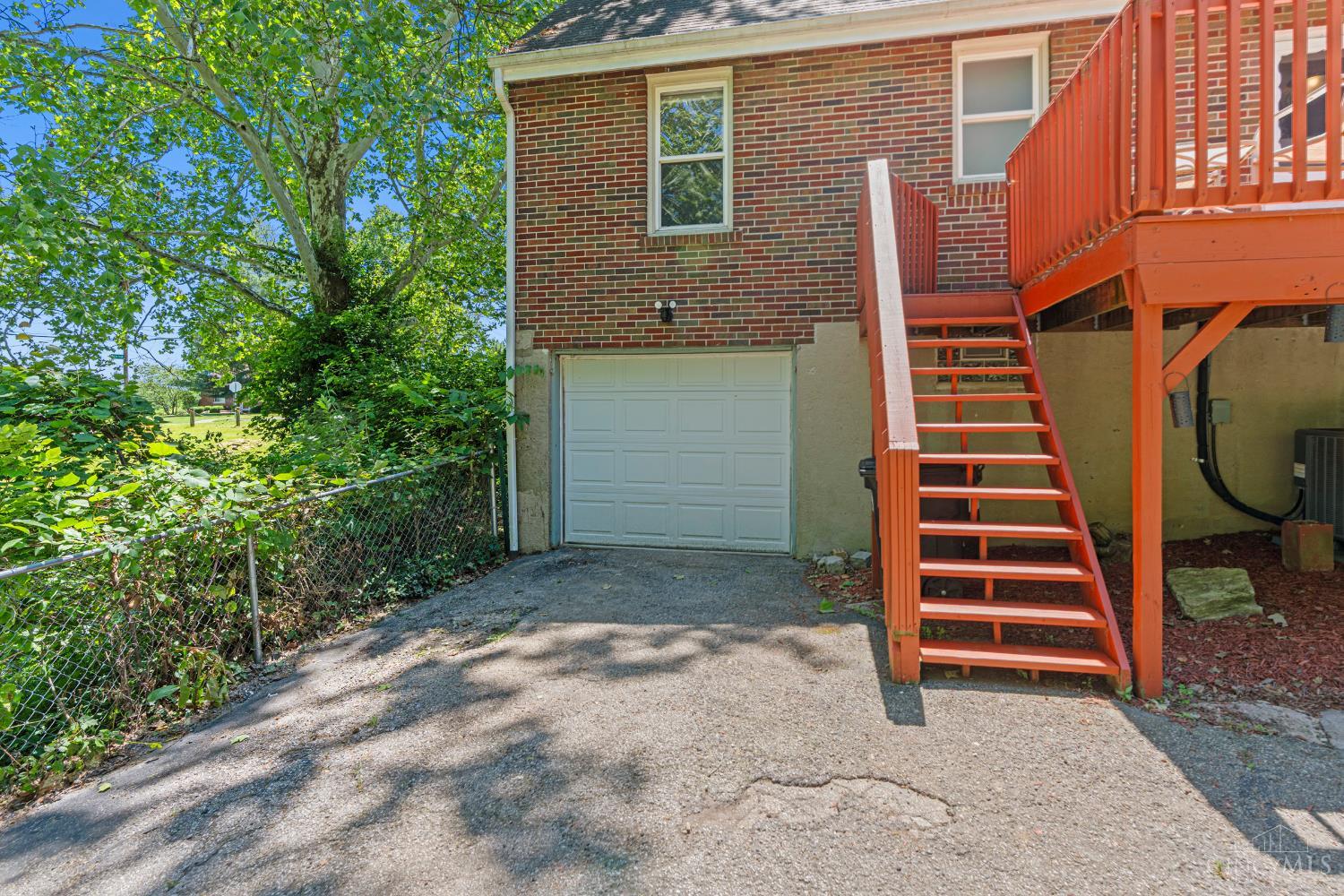 3028 Diehl Road Cincinnati, OH 45211 - Photo 45 of 52