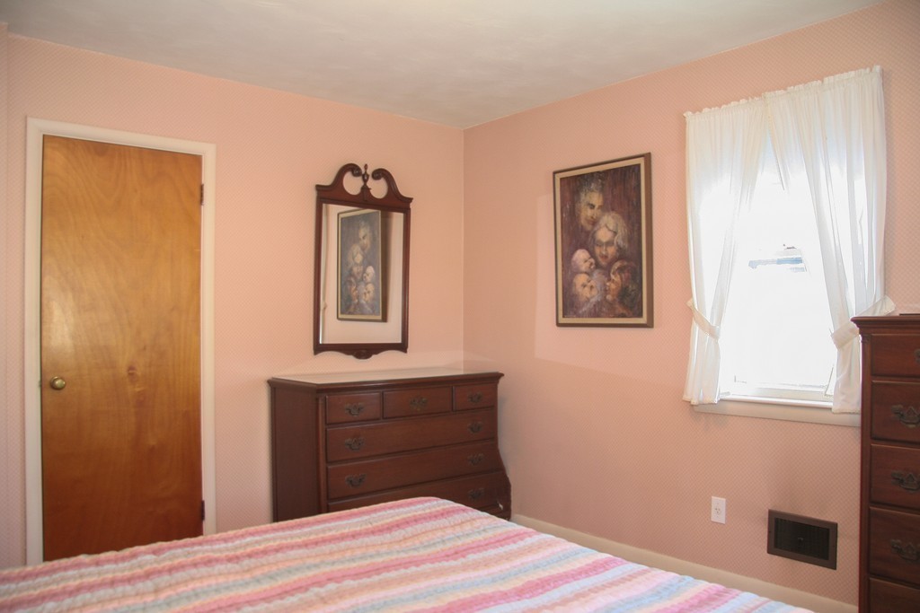3 Meadowbrook Road Hudson, MA 01749 - Photo 15 of 19