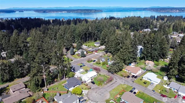$525,000 | 1404 Natalie Court, Steilacoom, WA 98388