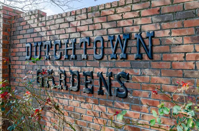 $359,900 | 36451 Dutchtown Gardens Avenue, Geismar, LA 70734