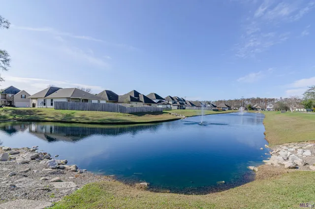 $359,900 | 36451 Dutchtown Gardens Avenue, Geismar, LA 70734