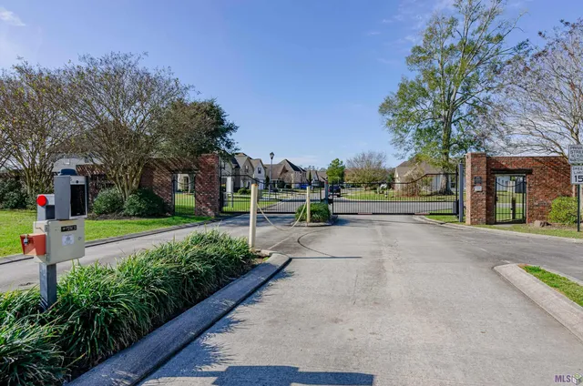 $359,900 | 36451 Dutchtown Gardens Avenue, Geismar, LA 70734