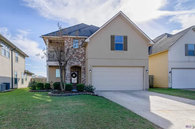 $359,900 | 36451 Dutchtown Gardens Avenue, Geismar, LA 70734