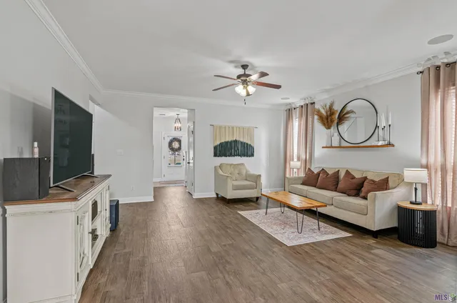 $359,900 | 36451 Dutchtown Gardens Avenue, Geismar, LA 70734