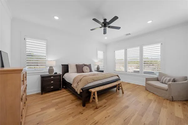 $975,000 | 216 Wycliff Drive, China Spring, TX 76633