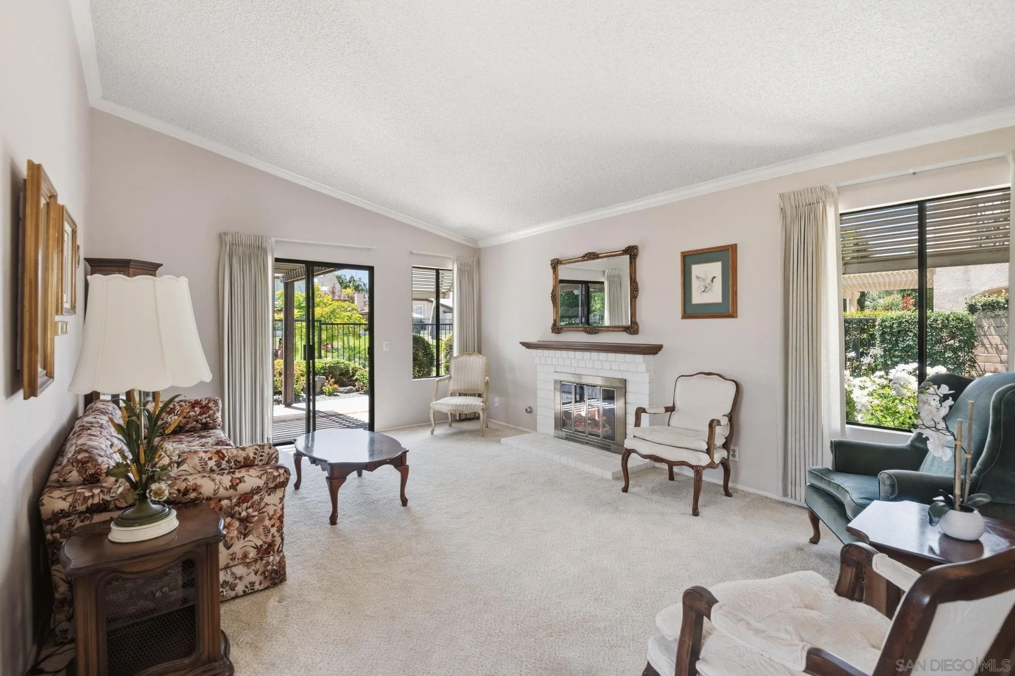 1260 North Lighthouse Lane Anaheim, CA 92801 - Photo 6 of 43