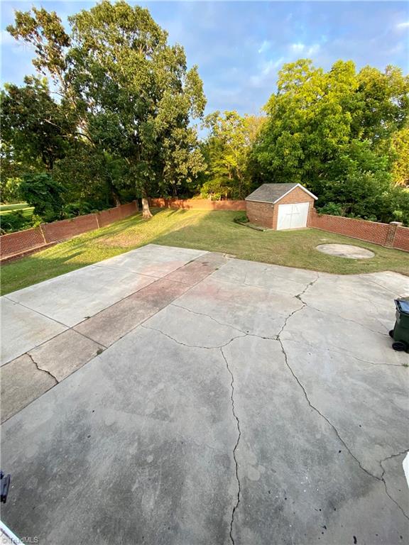 1230 Rauhut Street Burlington, NC 27217 - Photo 9 of 24 Gallery Image 9