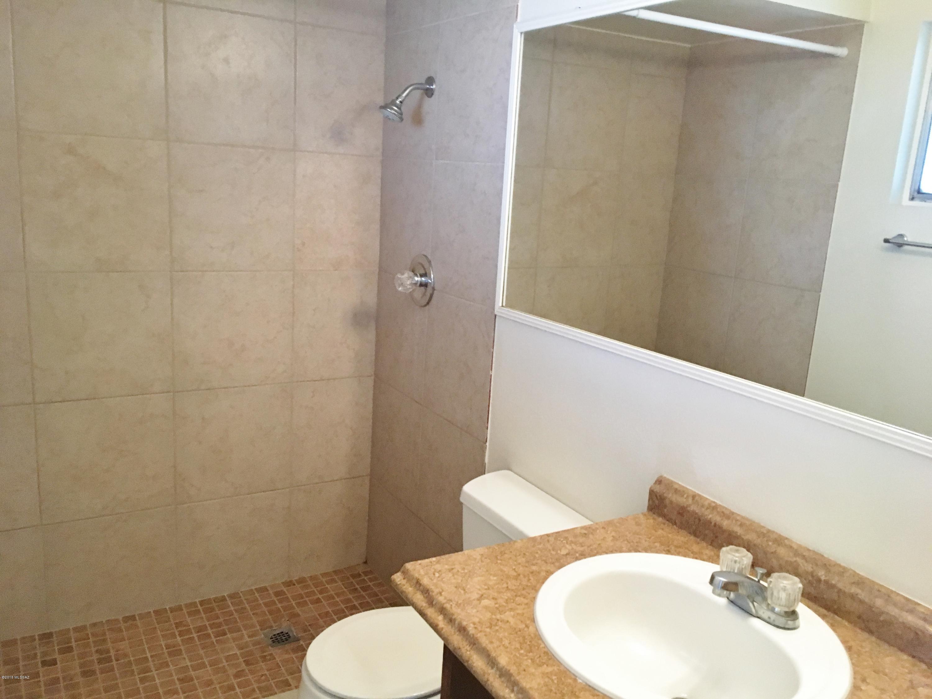 33 East Pastime Road Tucson, AZ 85705 - Photo 14 of 20 Gallery Image 14