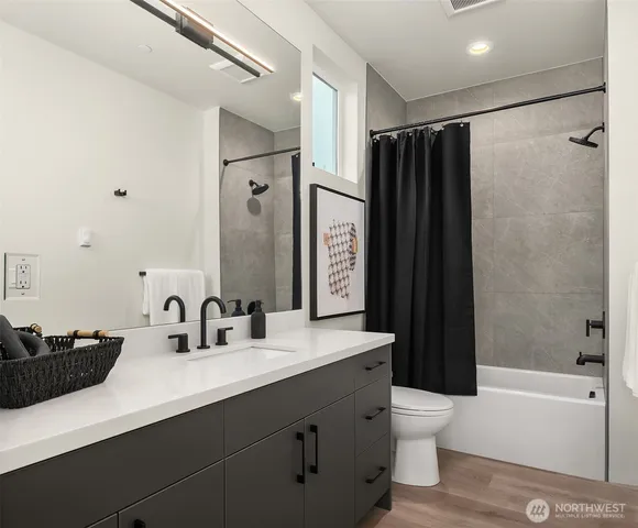 $525,000 | 6712 B Corson Avenue South, Seattle, WA 98108