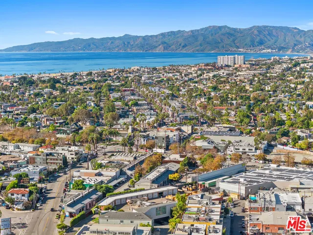 $16,500 | 2100 Abbot Kinney Boulevard, Unit 7, Venice, CA 90291
