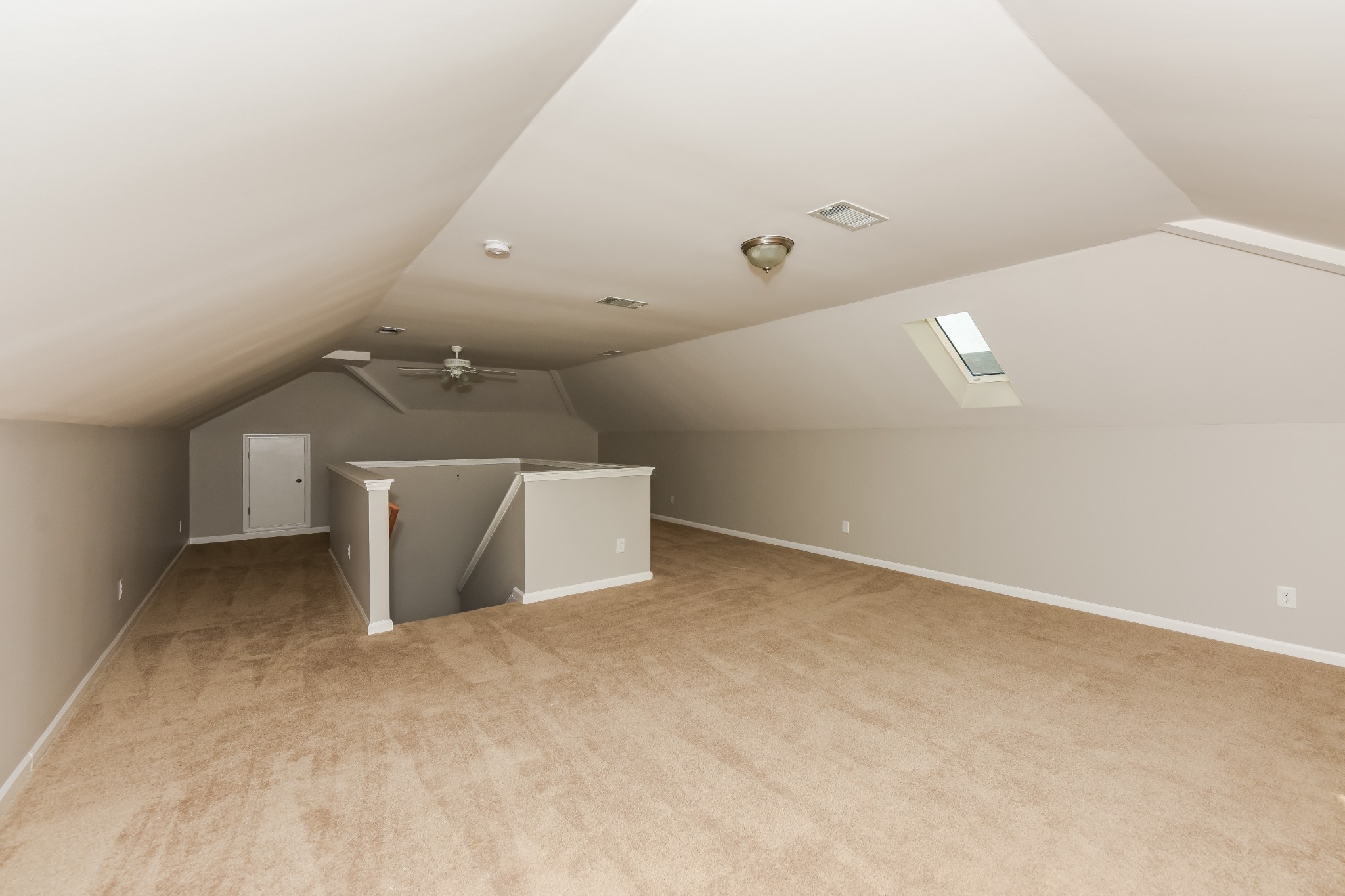 2015 Lincoln Road Spring Hill, TN 37174 - Photo 7 of 17 an empty room with a projector