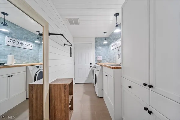 a view of a walk in closet