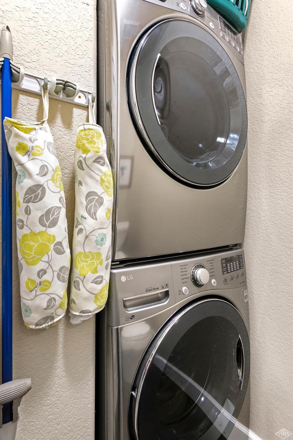13 Eagle Drive, Unit B Avon, CO 81620 - Photo 17 of 25 a utility room with dryer and washer