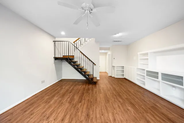 $239,900 | 2100 Commonwealth Street, Unit G, Houston, TX 77006