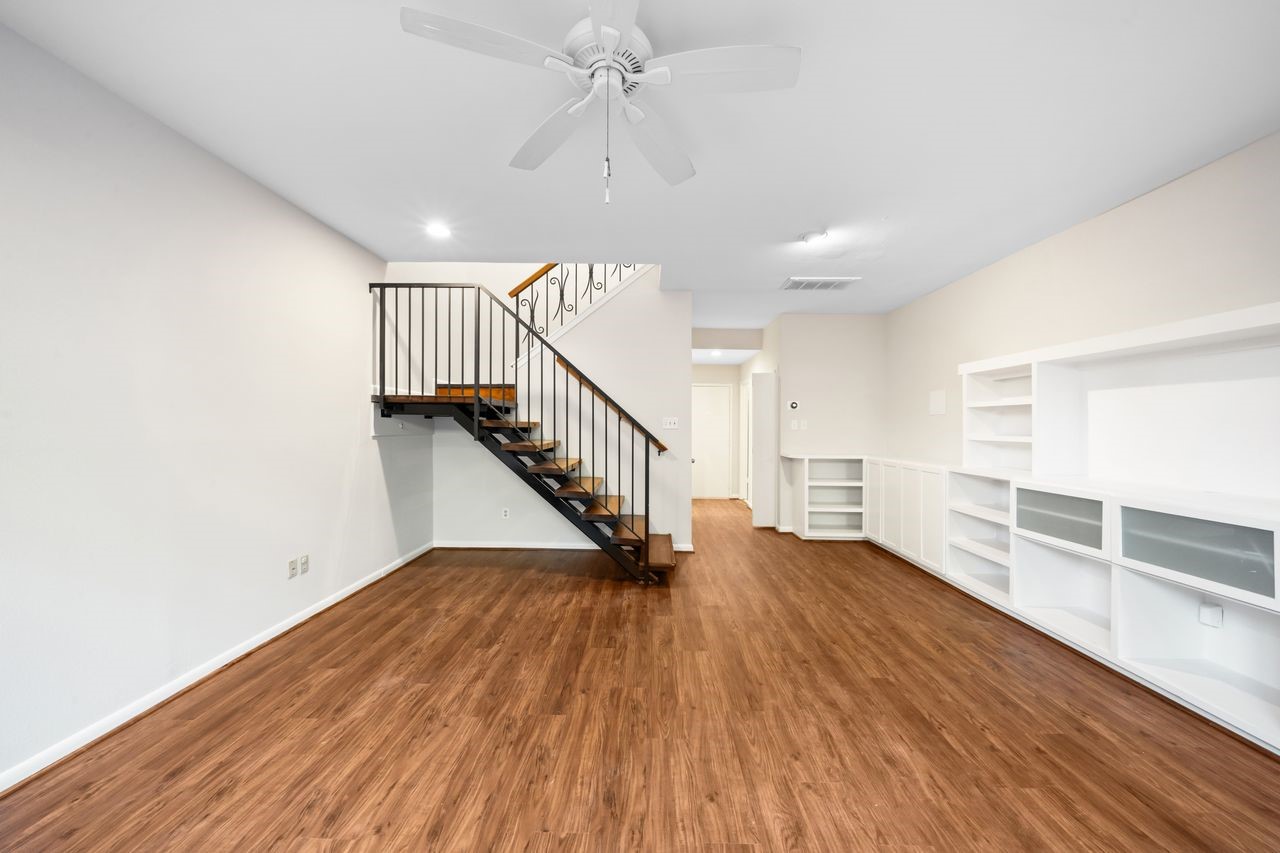 a view of entryway with wooden floor