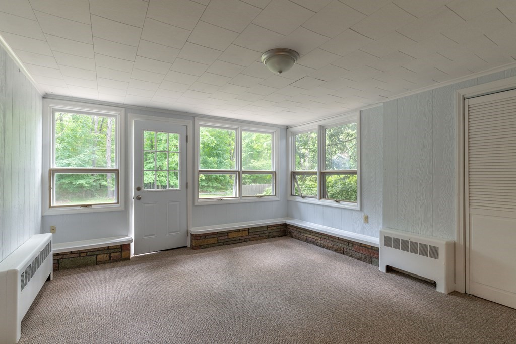 918 Ryan Road Northampton, MA 01062 - Photo 15 of 25