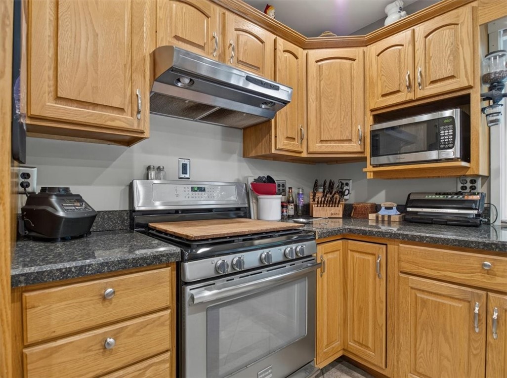 7448 Hapeman Road Wolcott, NY 14590 - Photo 16 of 42
