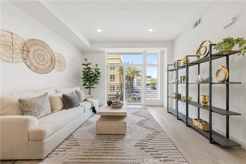 168 South Monterey Street, Unit 211 Alhambra, CA 91801 - Photo 5 of 49