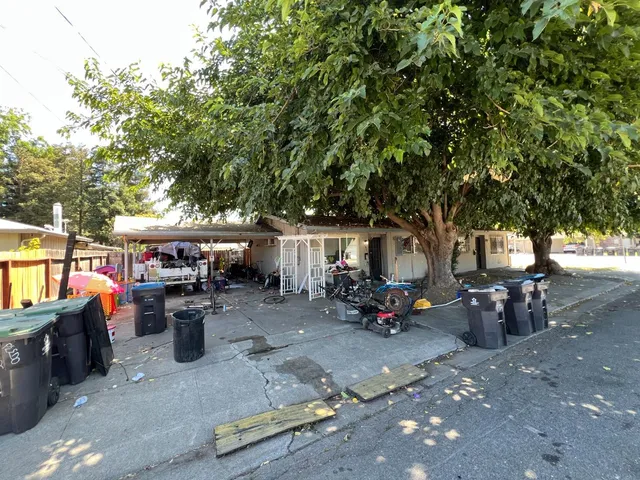 an outdoor space view with sitting space