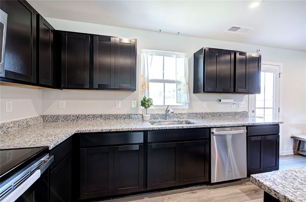 384 Cartecay Drive Calhoun, GA 30701 - Photo 8 of 40