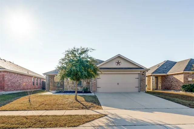 $2,100 | 1056 Decker Drive, Fate, TX 75189