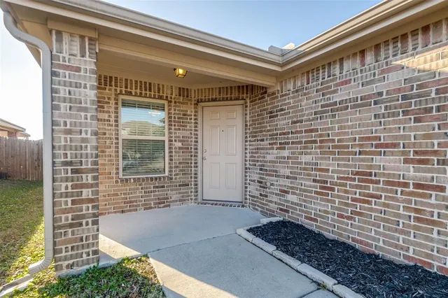 $2,100 | 1056 Decker Drive, Fate, TX 75189