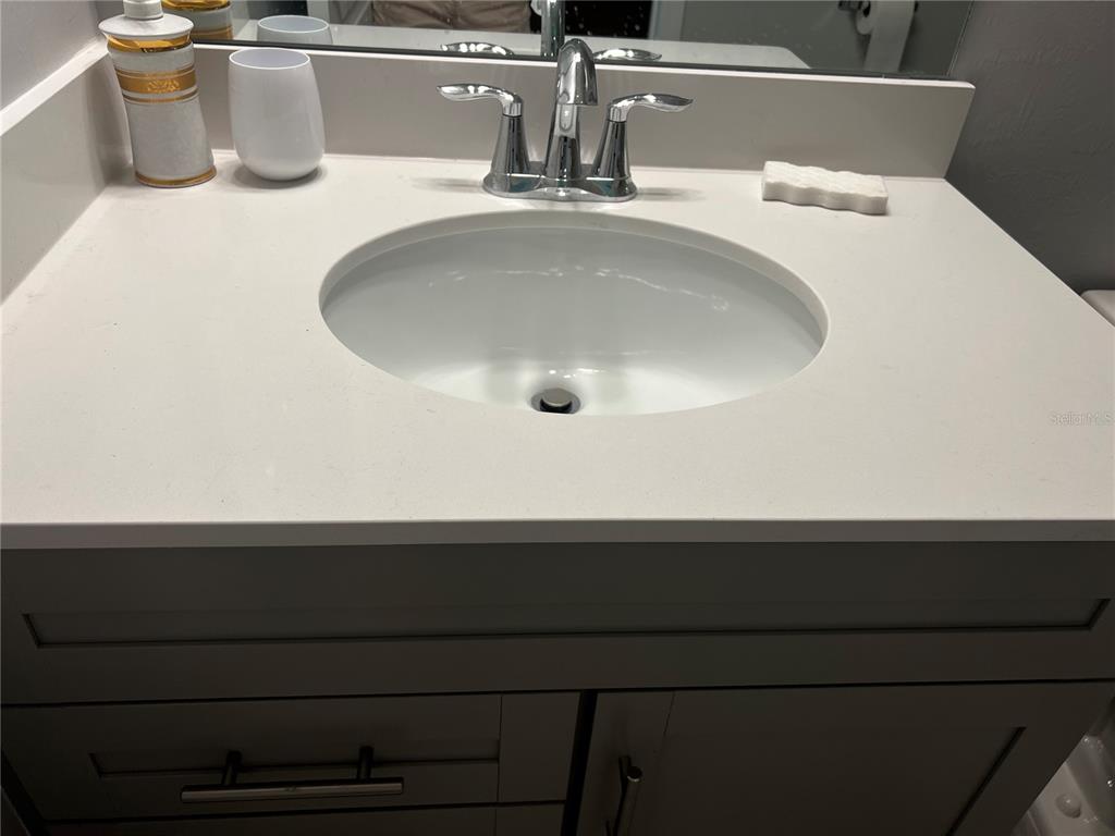 17535 Jadestone Court Venice, FL 34293 - Photo 37 of 92