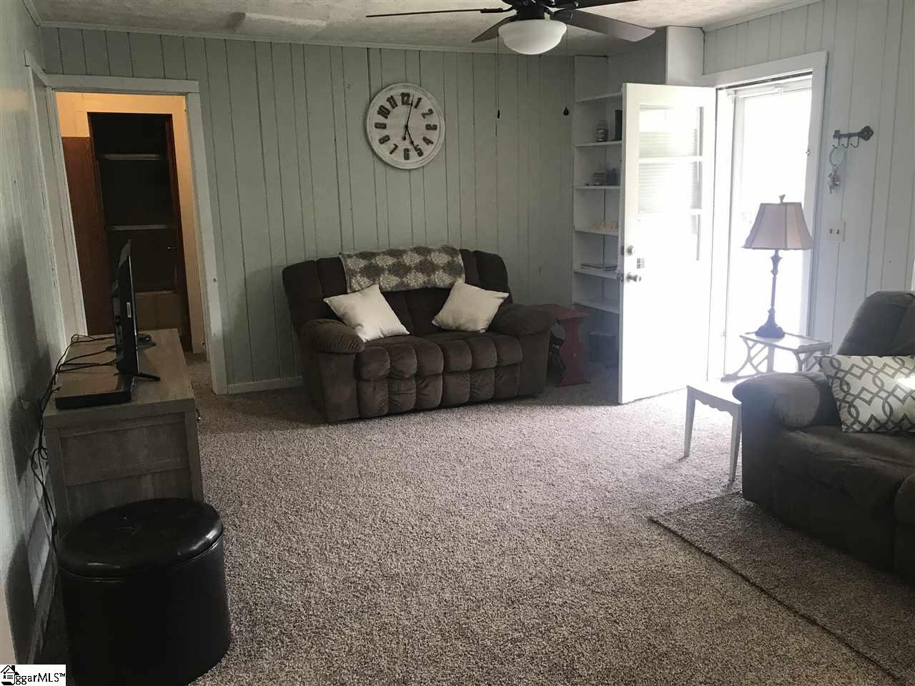 369 Garvin Road Liberty, SC 29657 - Photo 3 of 13