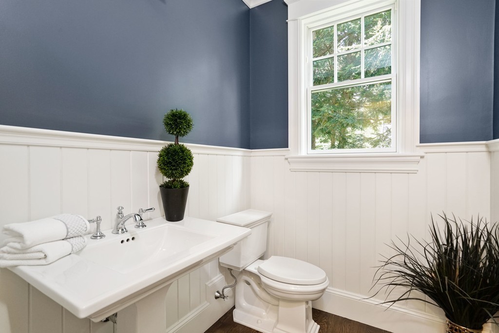 22 Massasoit Road Wellesley, MA 02481 - Photo 17 of 30