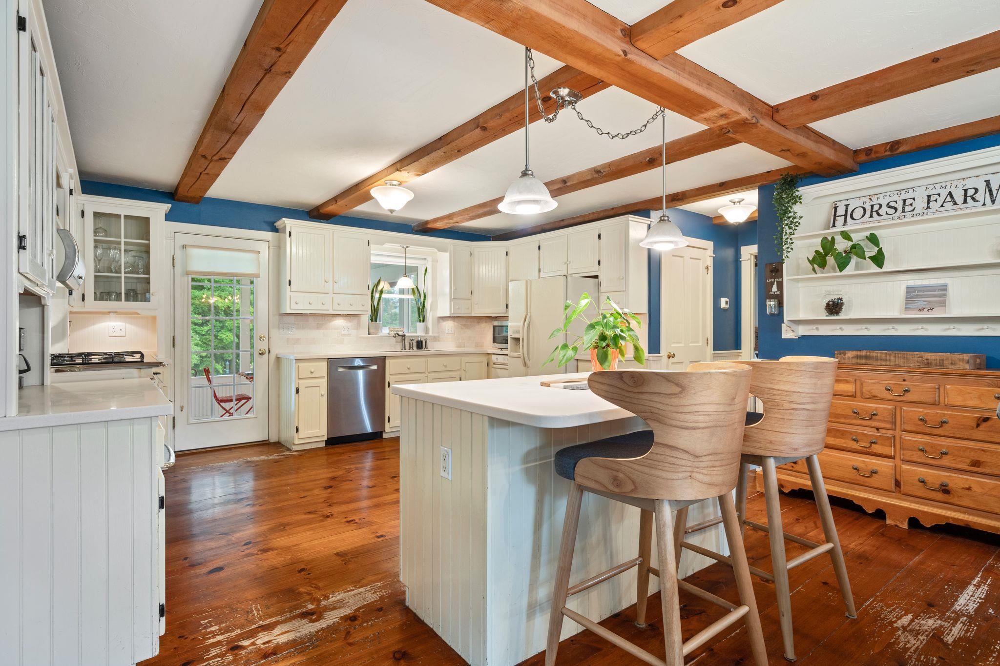 59 Ridge Road Deerfield, NH 03037 - Photo 13 of 38