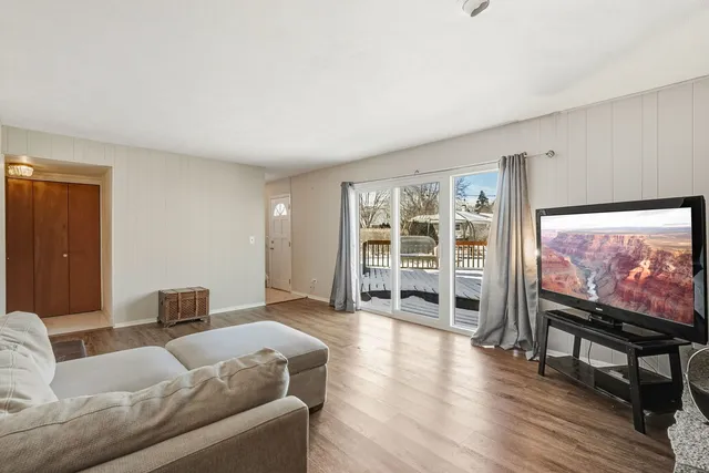 $559,900 | 2522 North Brighton Place, Arlington Heights, IL 60004