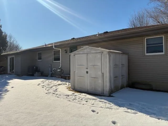 $281,000 | 2314 North Claremont Drive, Janesville, WI 53545