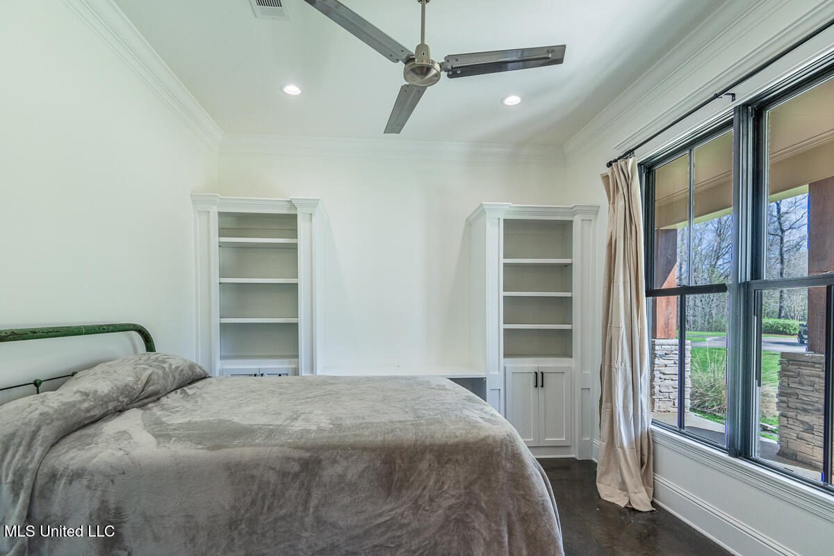 29 Club Drive Natchez, MS 39120 - Photo 13 of 69 29ClubDr_LoRes-28