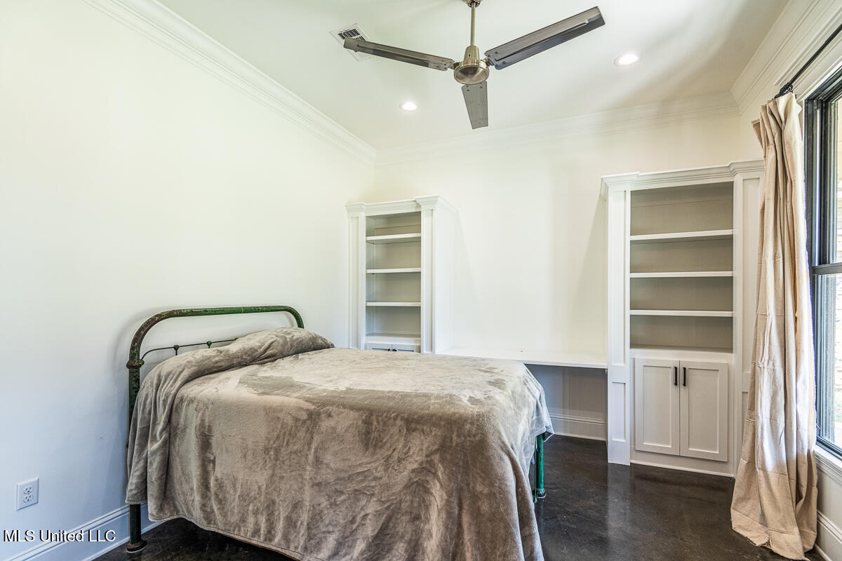 29 Club Drive Natchez, MS 39120 - Photo 14 of 69 29ClubDr_LoRes-27